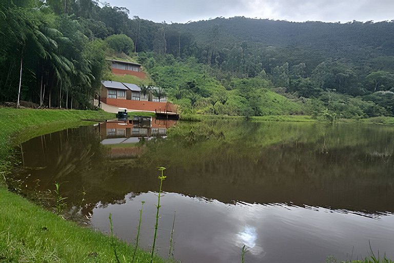 Santa Teresa - Chalé Sabiá com Hidro e Ar