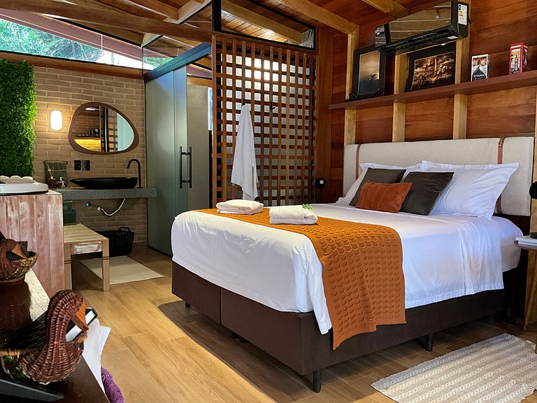 Cabana Romântica Maranta c Ofurô e Lareira externa