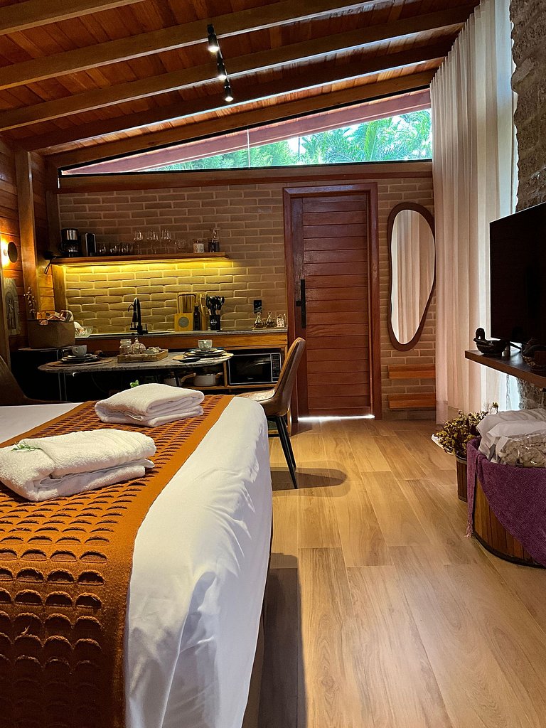 Cabana Romântica Maranta c Ofurô e Lareira externa