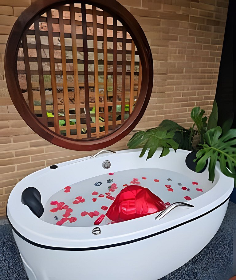 Cabana Romântica Manacá com Ofurô, Lareira e Rede