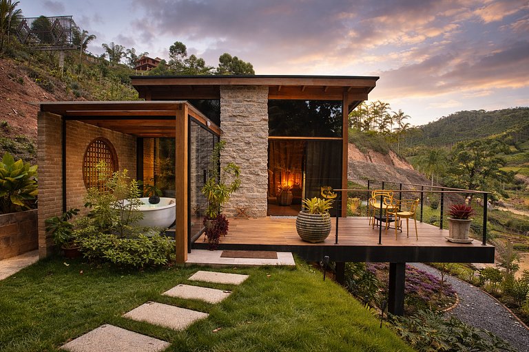 Cabana Romântica Manacá com Ofurô, Lareira e Rede